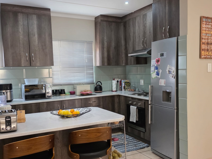 3 Bedroom Property for Sale in Carters Glen Northern Cape